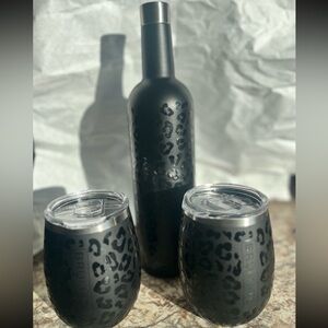 Brumate Winesulator and 2 wine cups
